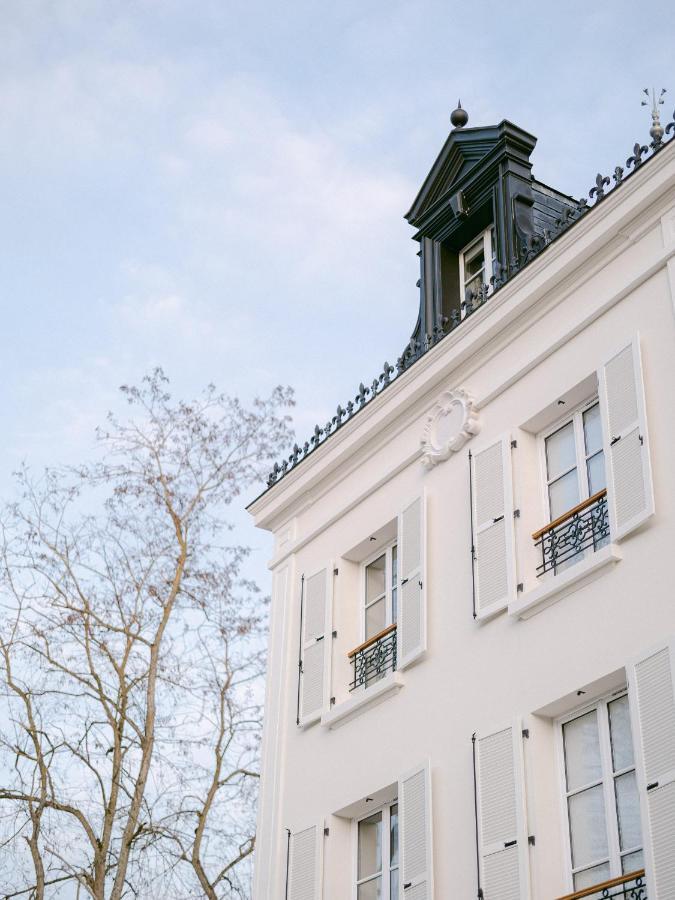 Hôtel Château des Hauts de Provins à Champcenest Extérieur photo