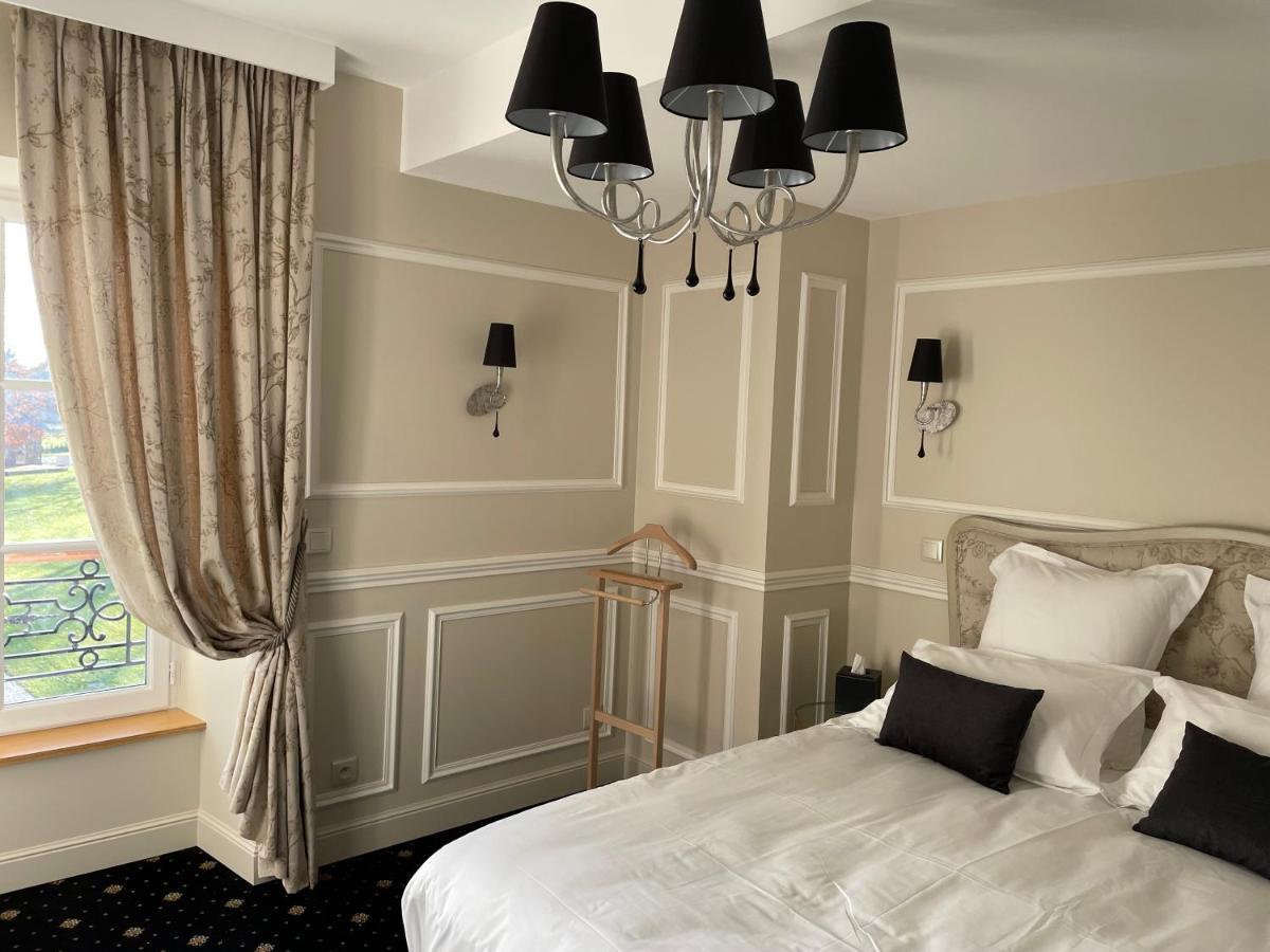 Hôtel Château des Hauts de Provins à Champcenest Extérieur photo