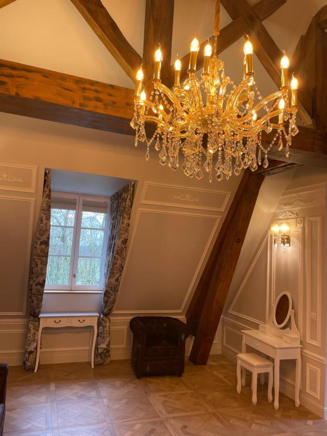 Hôtel Château des Hauts de Provins à Champcenest Extérieur photo