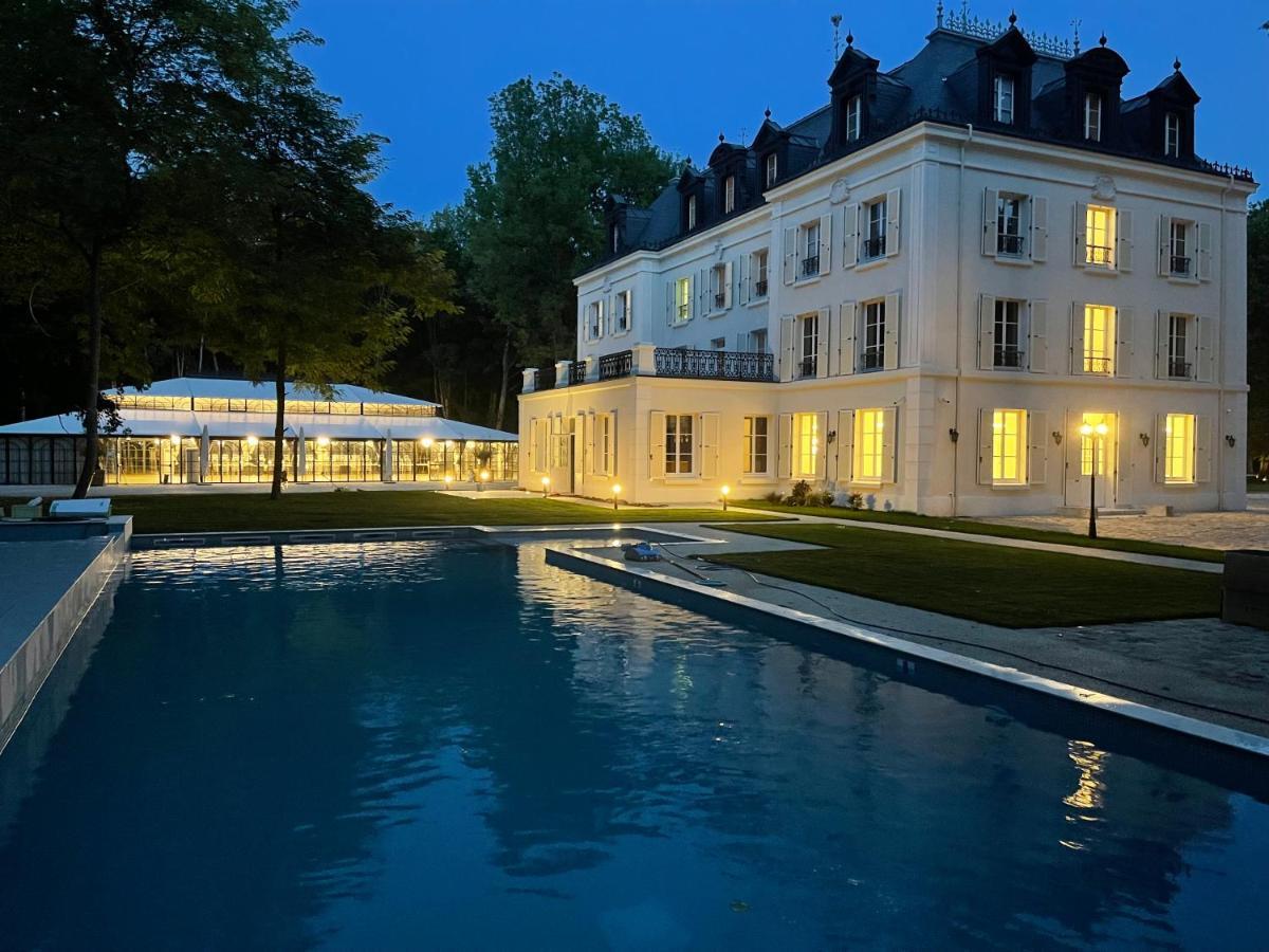 Hôtel Château des Hauts de Provins à Champcenest Extérieur photo